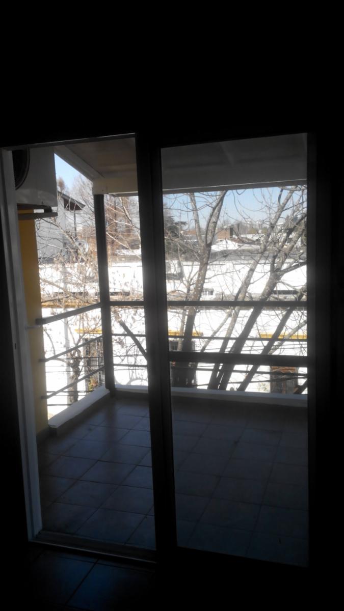 DEPTO 2/3 AMB CON COCHERA , COMPLEJO CON PISCINA Y PARRILLA, SIN EXPENSAS. TIGRE TEDIN 159 - 21
