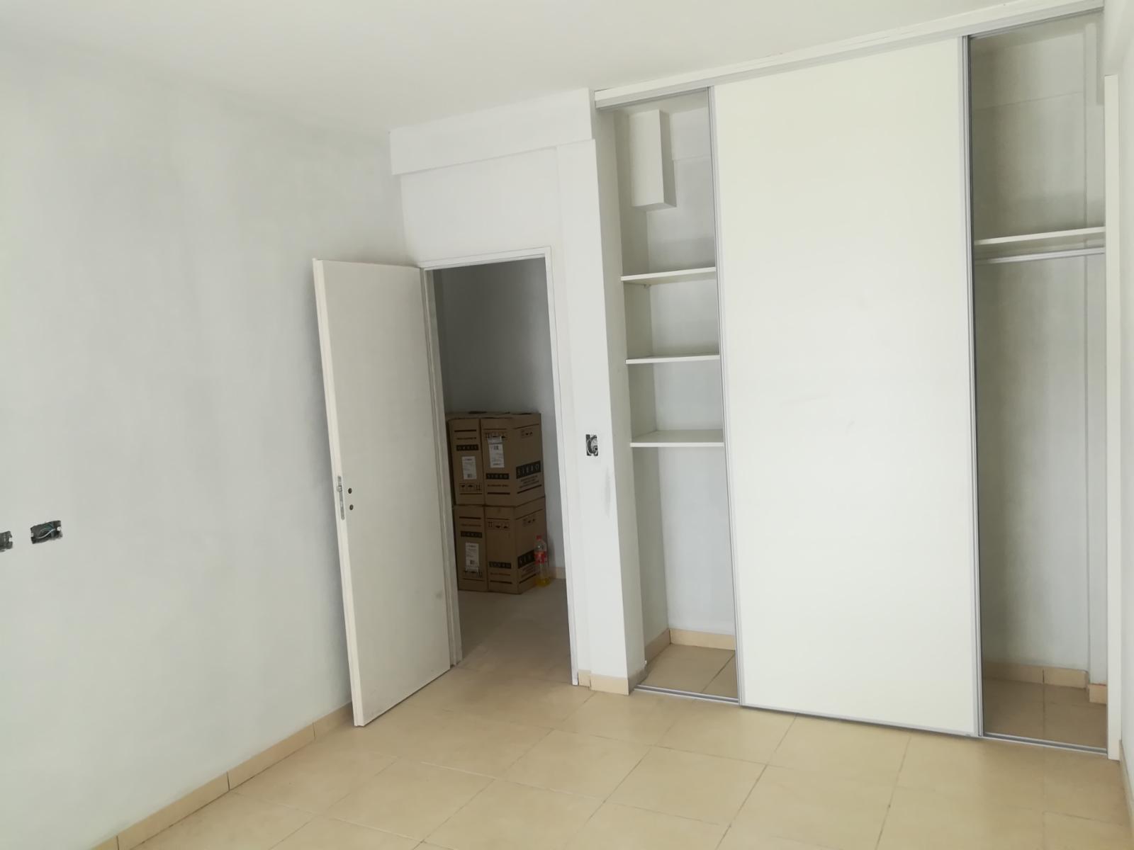 DEPARTAMENTO A 2 AMB. SAN FERNANDO LAVALLE 681 - 2