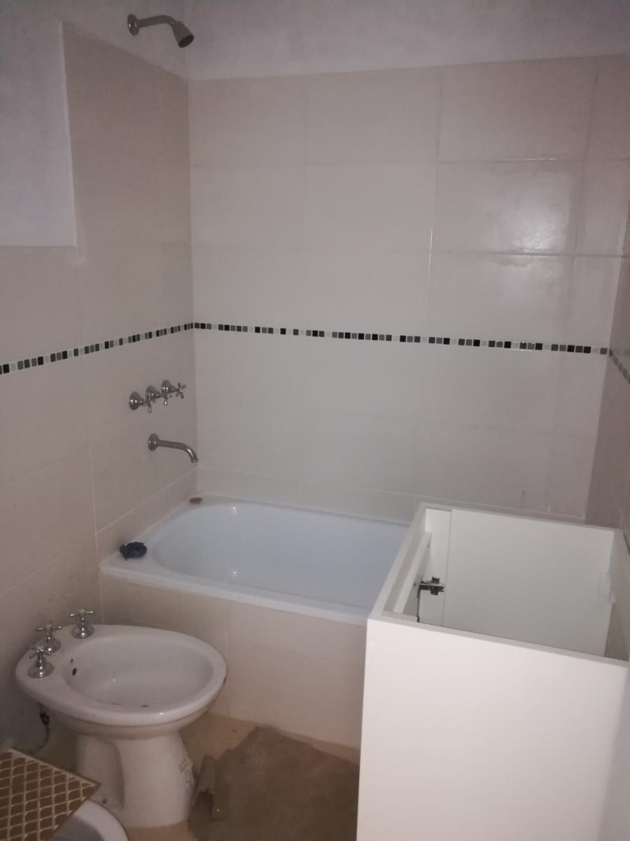 DEPARTAMENTO A 2 AMB. SAN FERNANDO LAVALLE 681 - 3