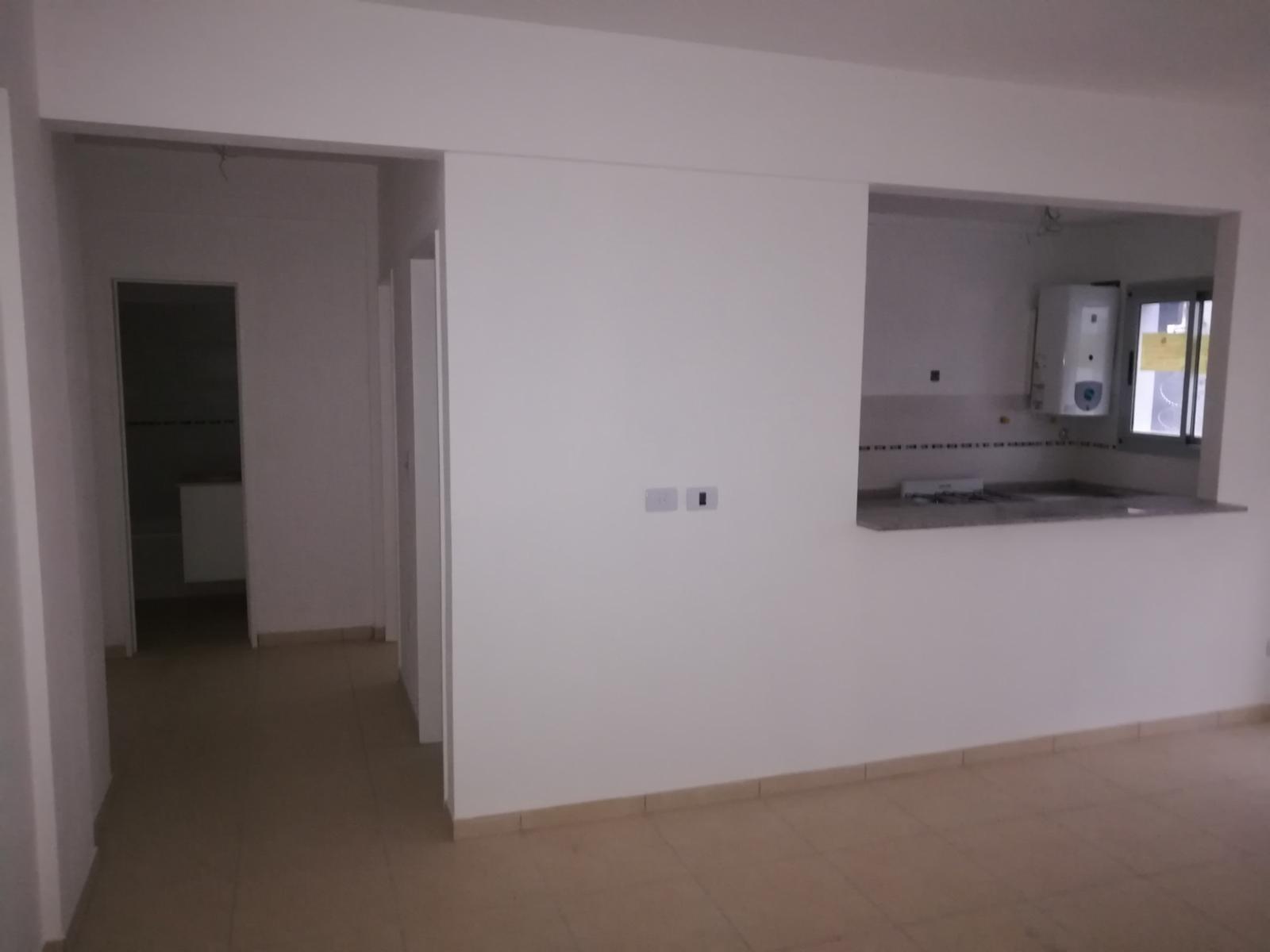 DEPARTAMENTO A 2 AMB. SAN FERNANDO LAVALLE 681 - 8