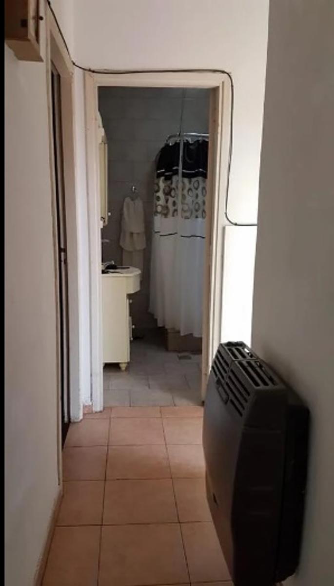 CASA ENESQUINA 3/4 AMB CON COCHERA LINIERS 1800 TIGRE - 5