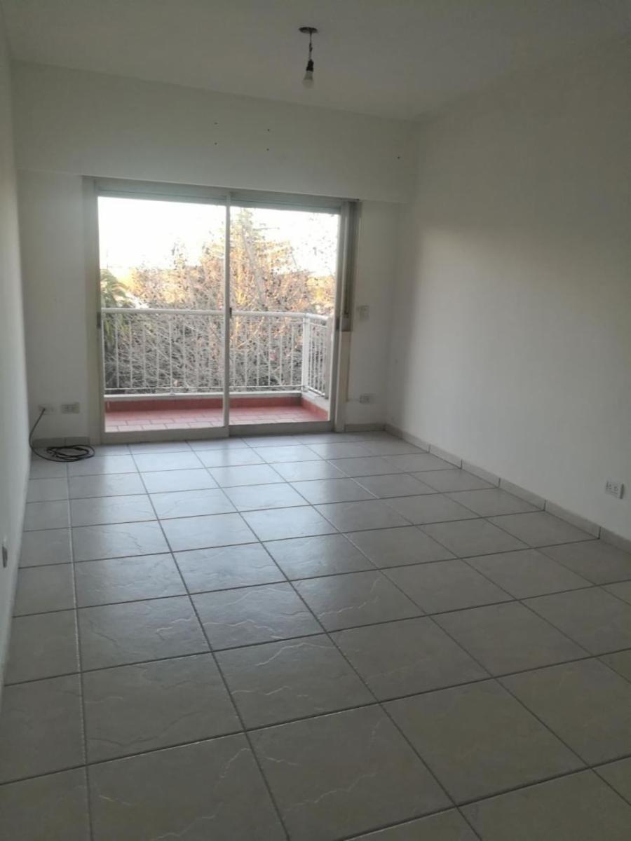 DEPTO 2 AMB. EN SAN FERNANDO PTE. PERON 700 - 12