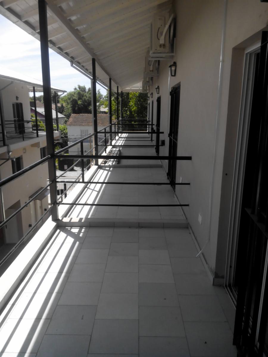 DEPTO 2 AMB.TIPO LOFT CON COCHERA , COMPLEJO CON PISICINA 2 PISO POR ESCALERA.SIN EXPENSAS NI ABL - 2