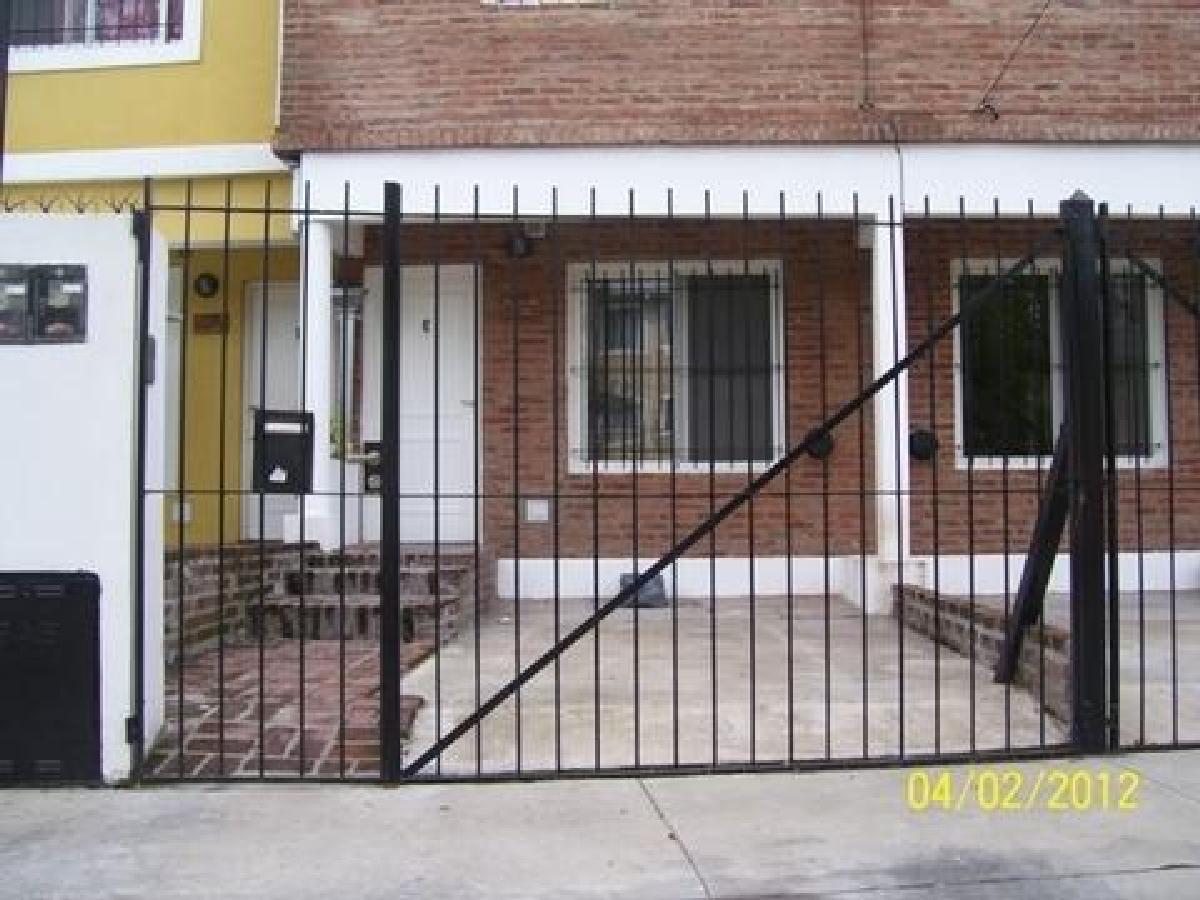 DUPLEX 3 AMB. CON COCHERA.COMPLEJO CON PISCINA Y PARRILLA TIGRE. SALDIAS 1027 — foto 2