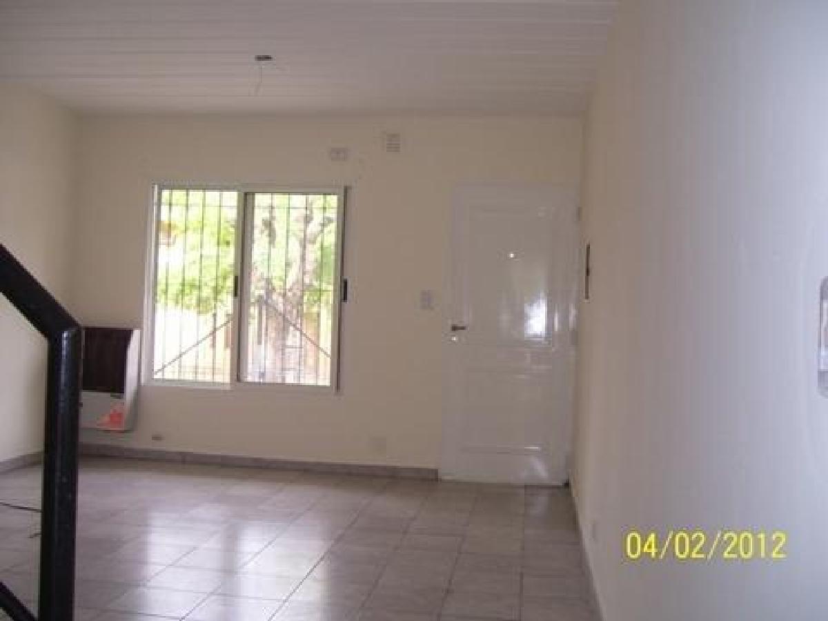 DUPLEX 3 AMB. CON COCHERA.COMPLEJO CON PISCINA Y PARRILLA TIGRE. SALDIAS 1027 — foto 4