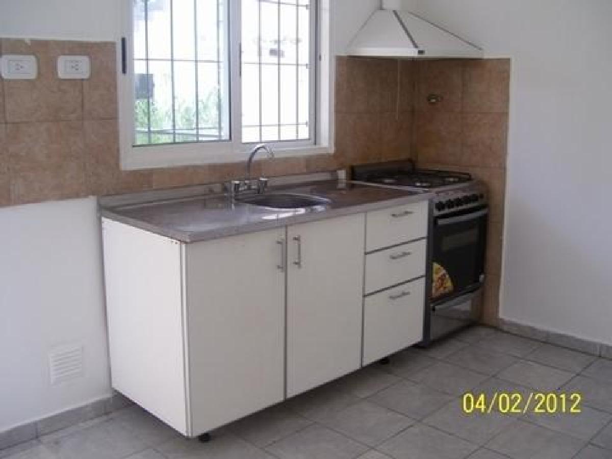 DUPLEX 3 AMB. CON COCHERA.COMPLEJO CON PISCINA Y PARRILLA TIGRE. SALDIAS 1027 — foto 7