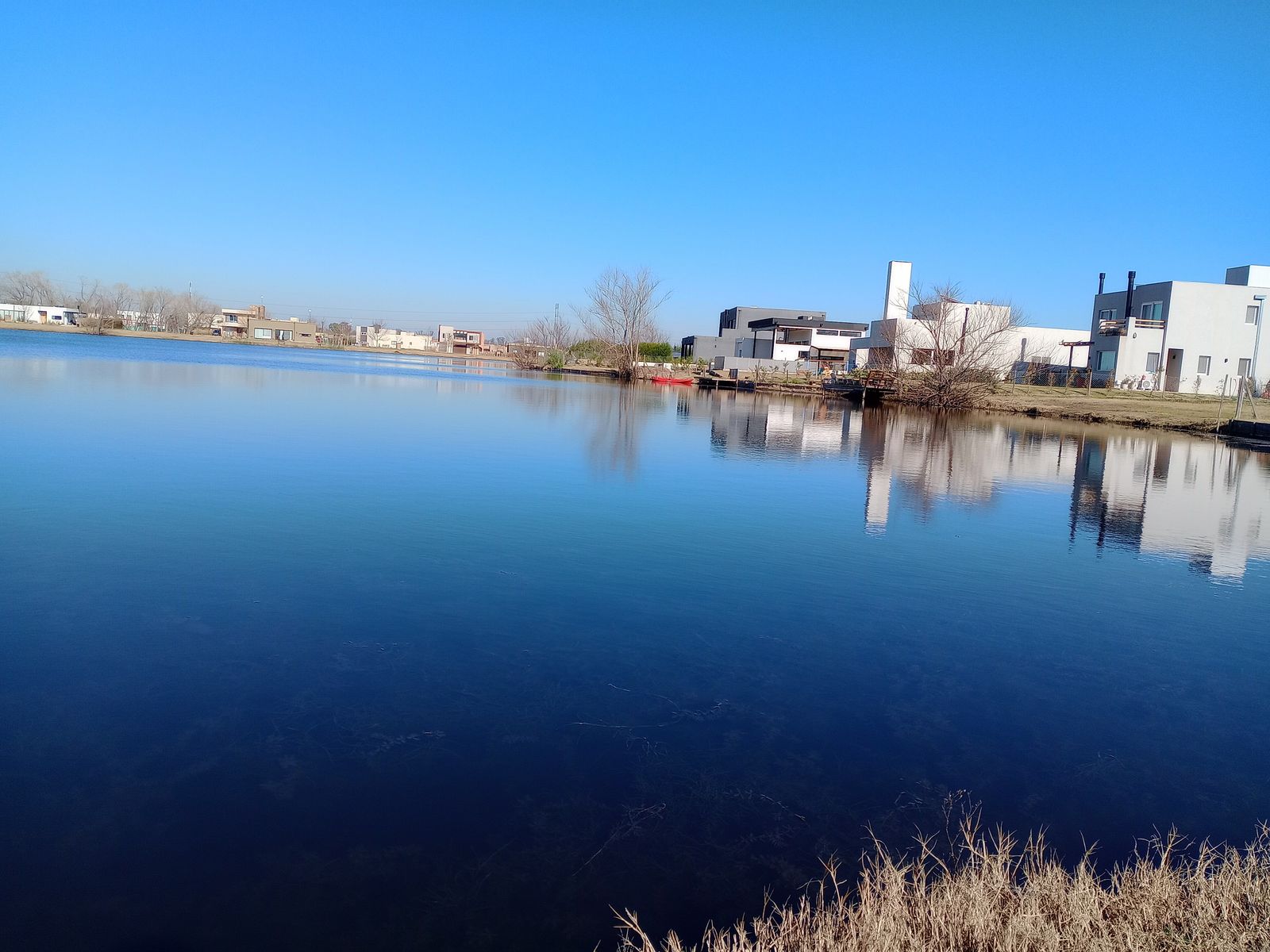 OPORTUNIDAD LOTE AL LAGO . 820 MTS. BARRIO SANTA ISABEL ETAPA 2 ESCOBARING. MASCHWITZ — foto 2