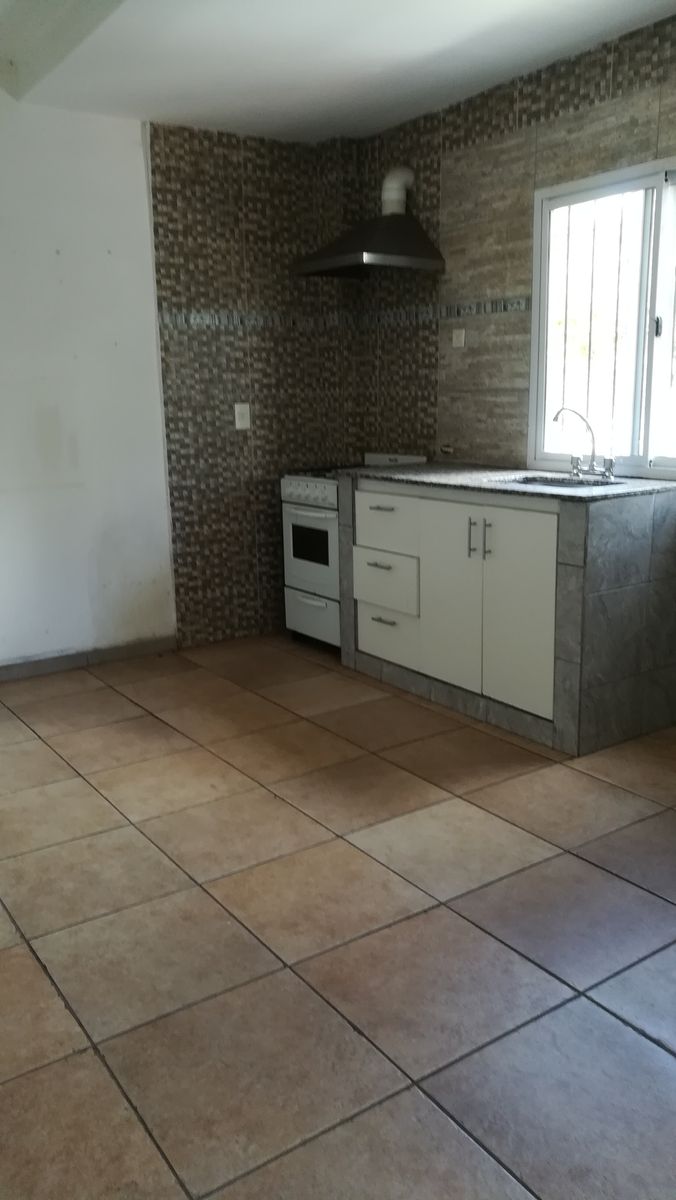 DEPARTAMENTO 3 AMB. CON COCHERA SIN EXPENSAS COMPLEJO CON PISCINA Y PARRILLAS - 3