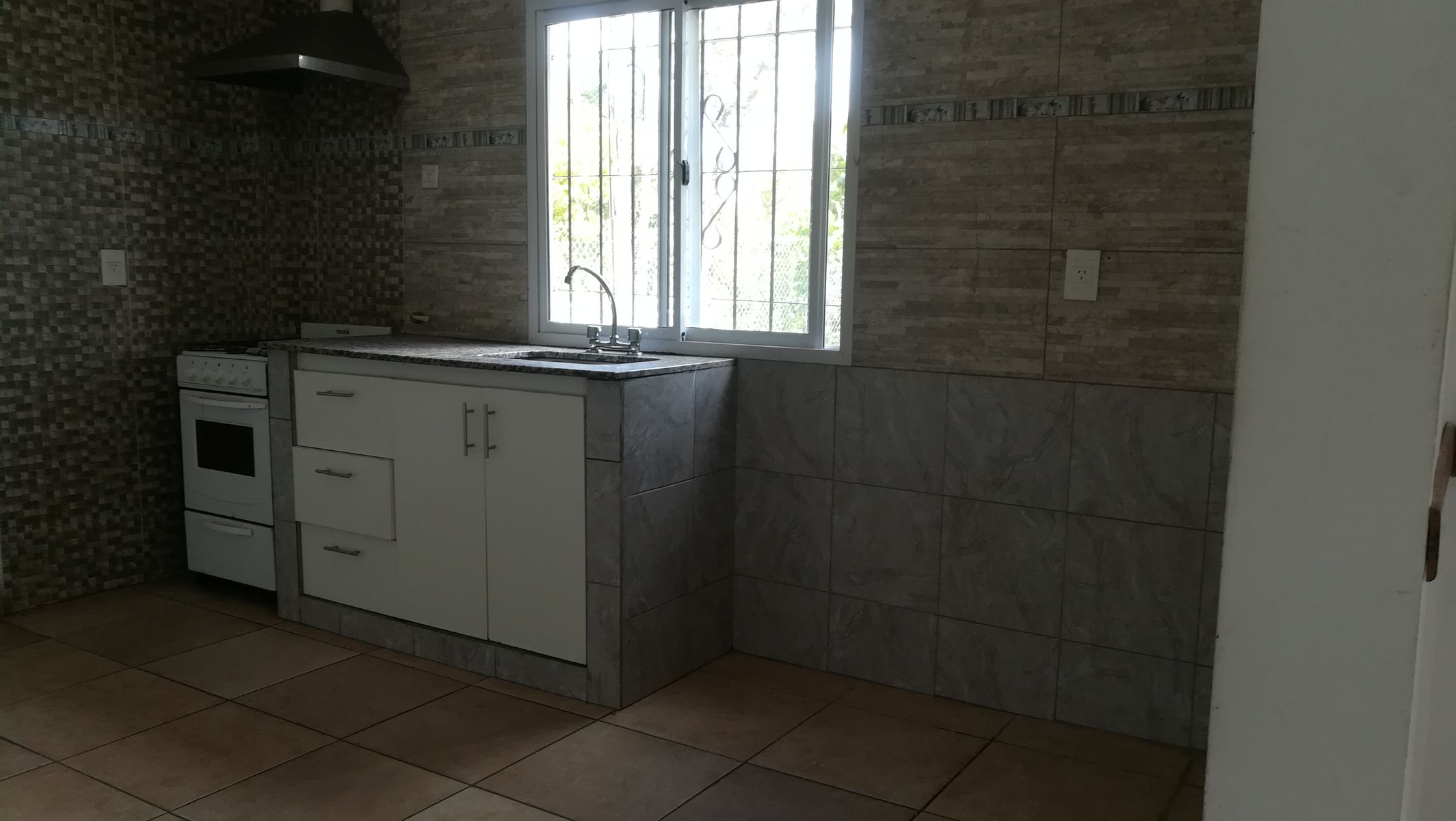 DEPARTAMENTO 3 AMB. CON COCHERA SIN EXPENSAS COMPLEJO CON PISCINA Y PARRILLAS - 5