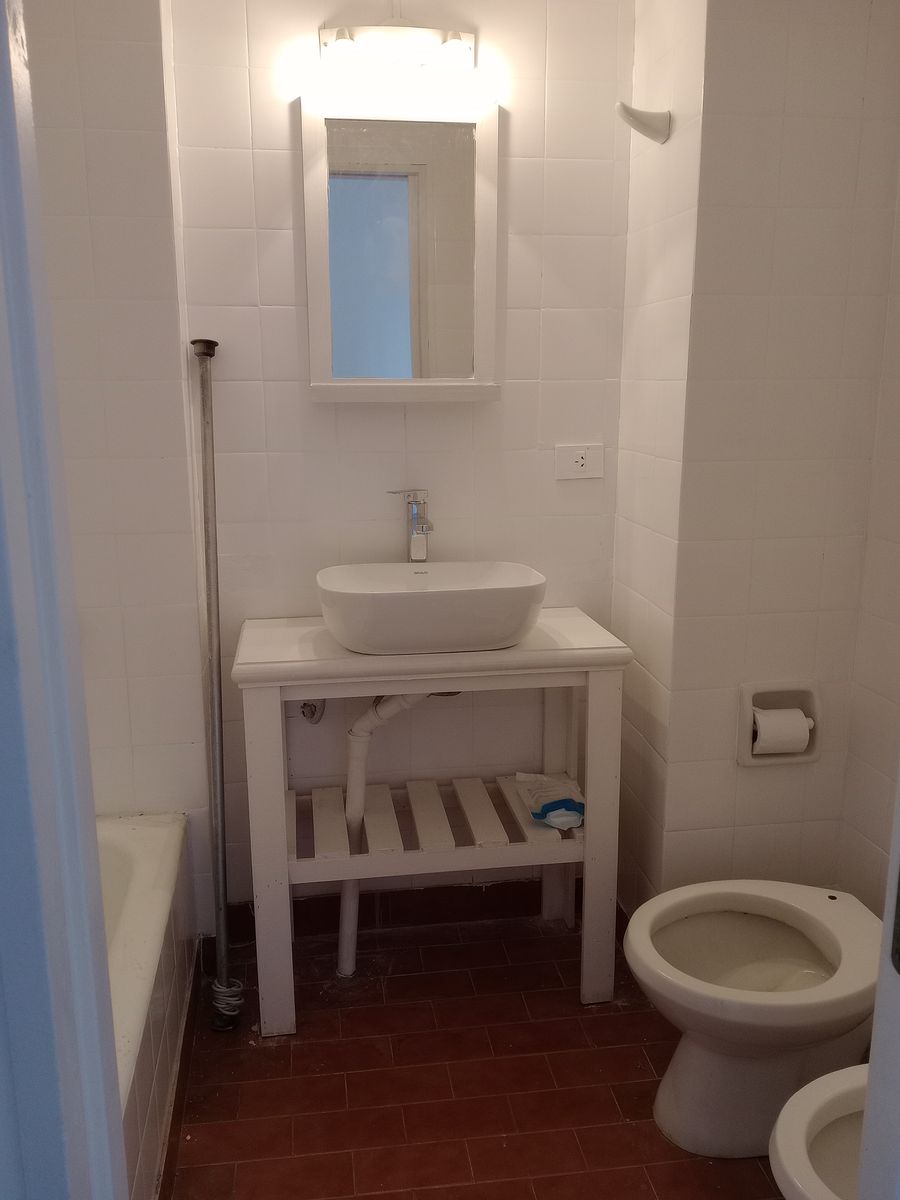 DEPARTAMENTO 2 AMB. CON COCHERA. SAN ISIDRO . - 1