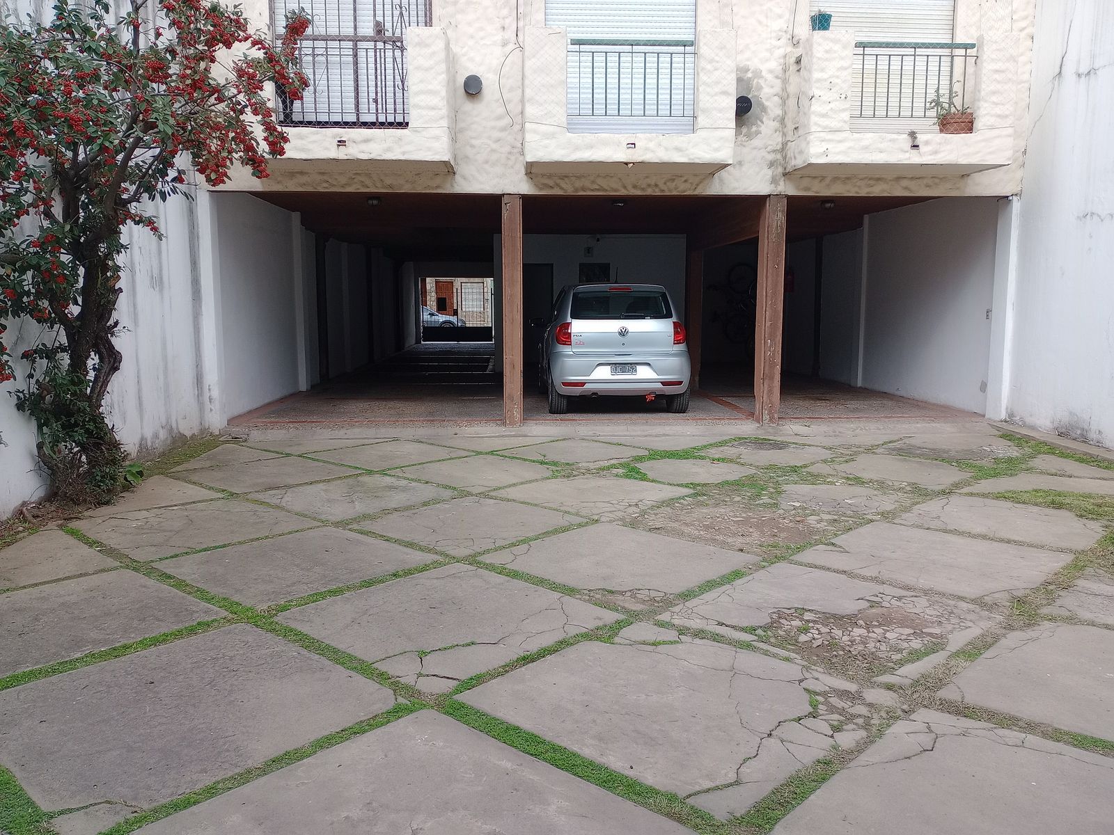 DEPARTAMENTO 2 AMB. CON COCHERA. SAN ISIDRO . - 22