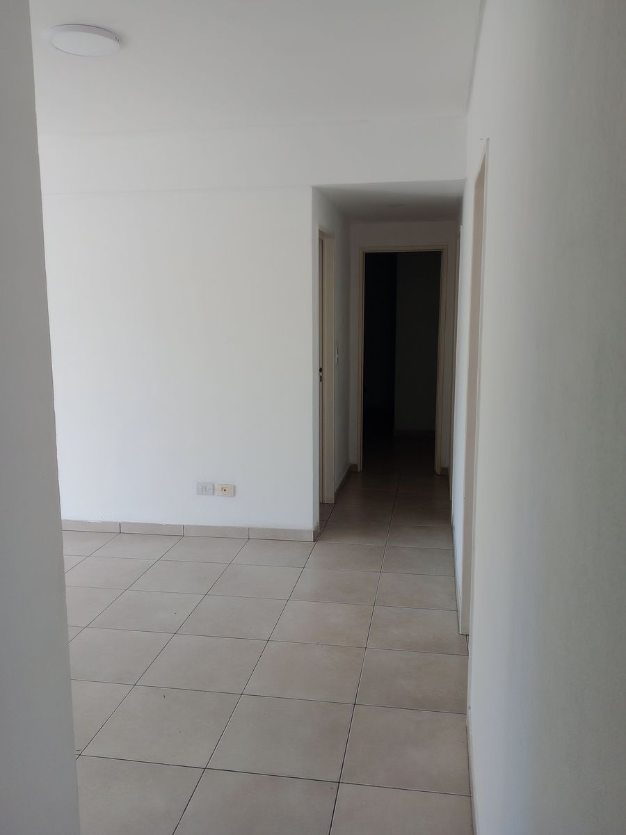 EXCELENTE DEPARTAMENTO DE 3 AMB CON COCHERA CENTRO DE SAN FERNANDO — foto 4