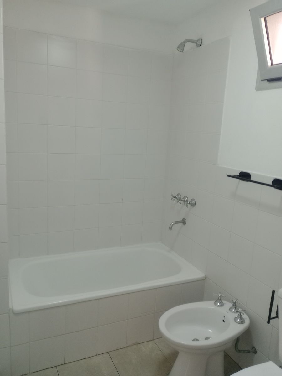EXCELENTE DEPARTAMENTO DE 3 AMB CON COCHERA CENTRO DE SAN FERNANDO — foto 6