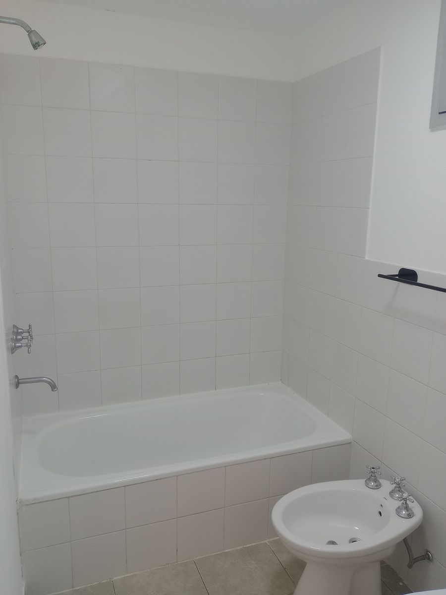 EXCELENTE DEPARTAMENTO DE 3 AMB CON COCHERA CENTRO DE SAN FERNANDO — foto 12