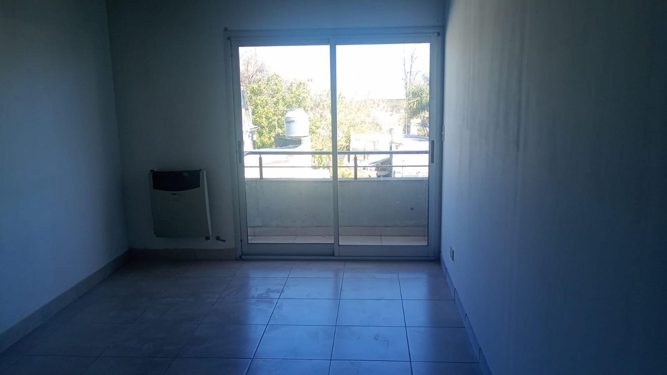 DEPTO 2 AMBIENTES CON BALCON SAN FERNANDO . BELGRANO 547 - 4