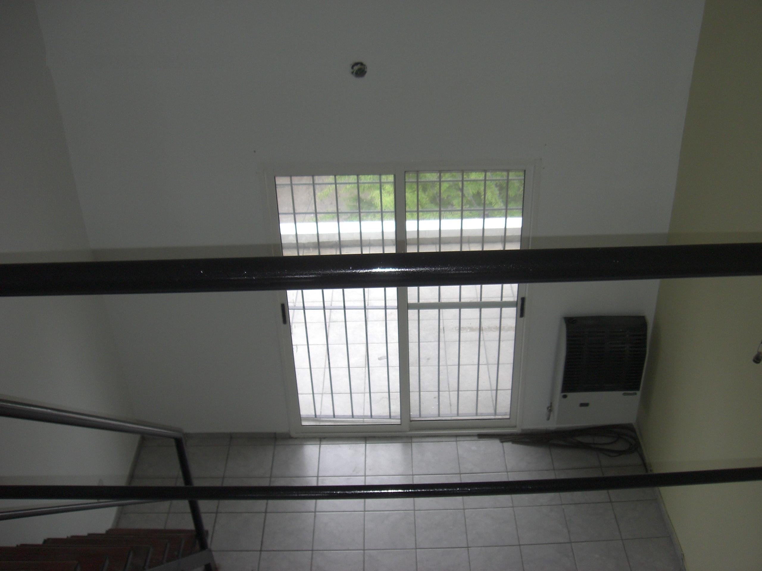 DEPTO 2 AMB. AMPLIO TIPO LOFT CON COCHERA 2º X ESCALERA. ,.COMPLEJOCONPISICINA Y PARRILLA. TIGRE. TEDIN 159 - 24