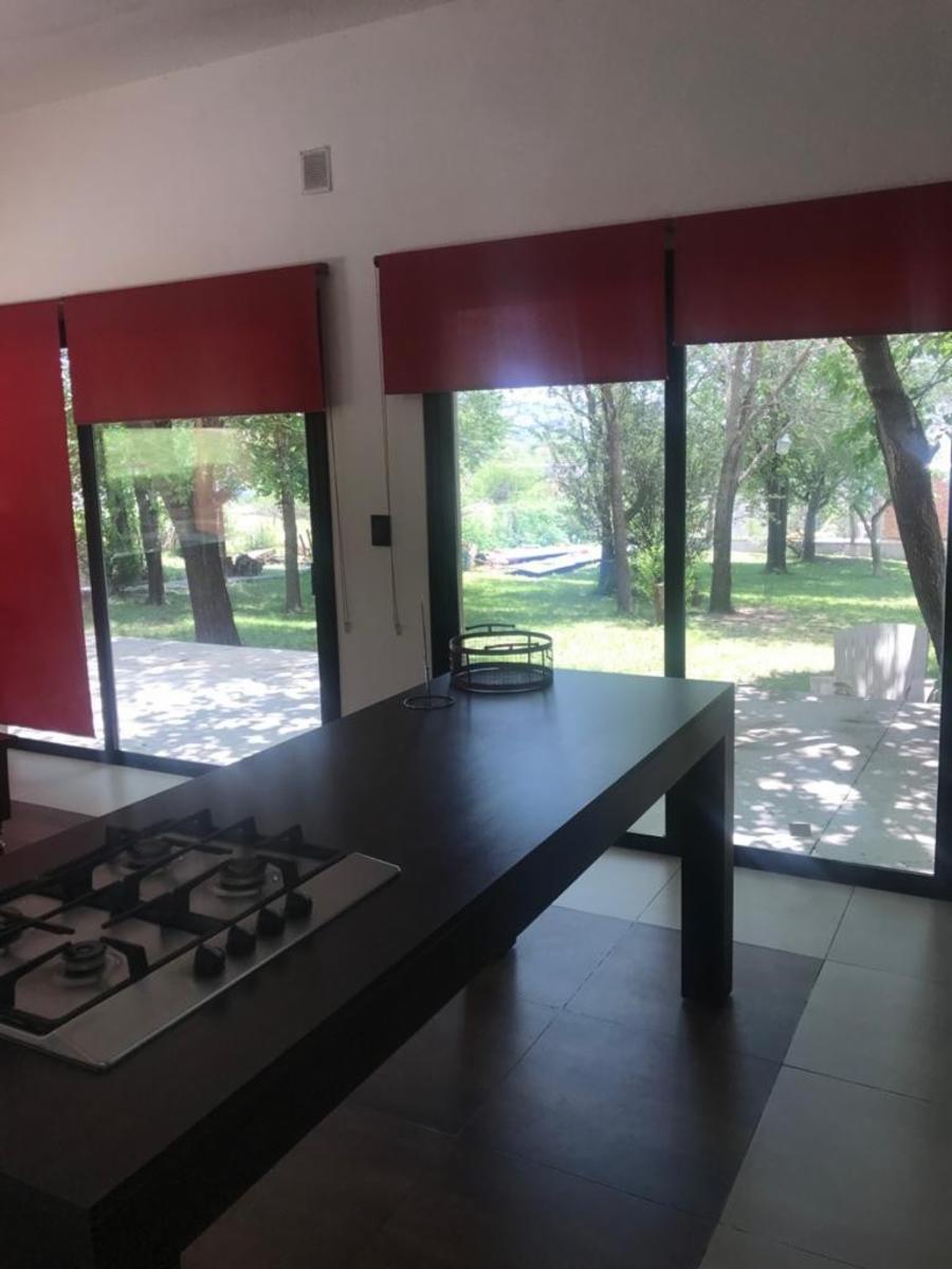 Venta de casa en Keoken BARRIO CERRADO camino a Tanti — foto 11