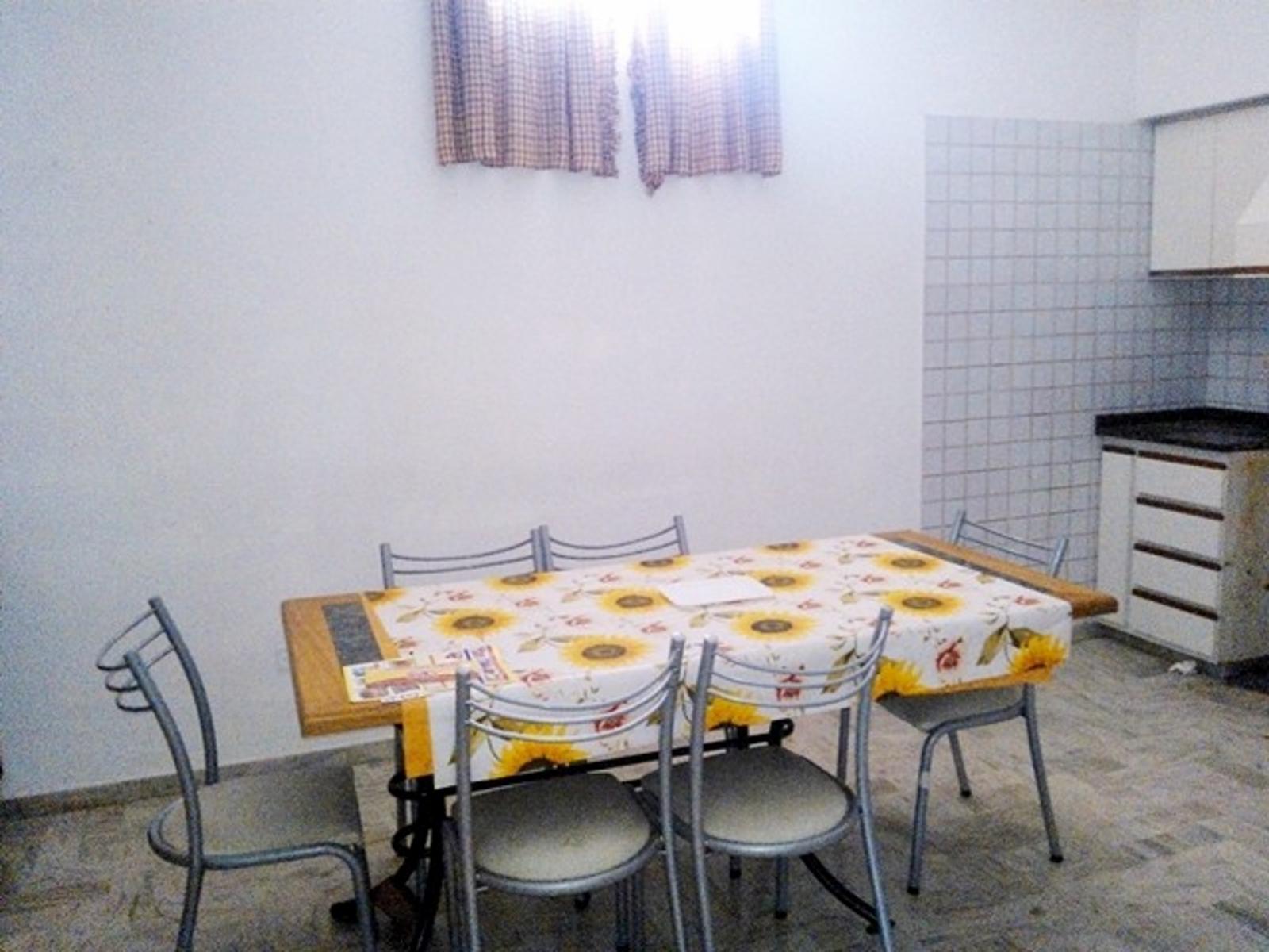 Casa en PH ubicada sobre calle Intendente García - 10