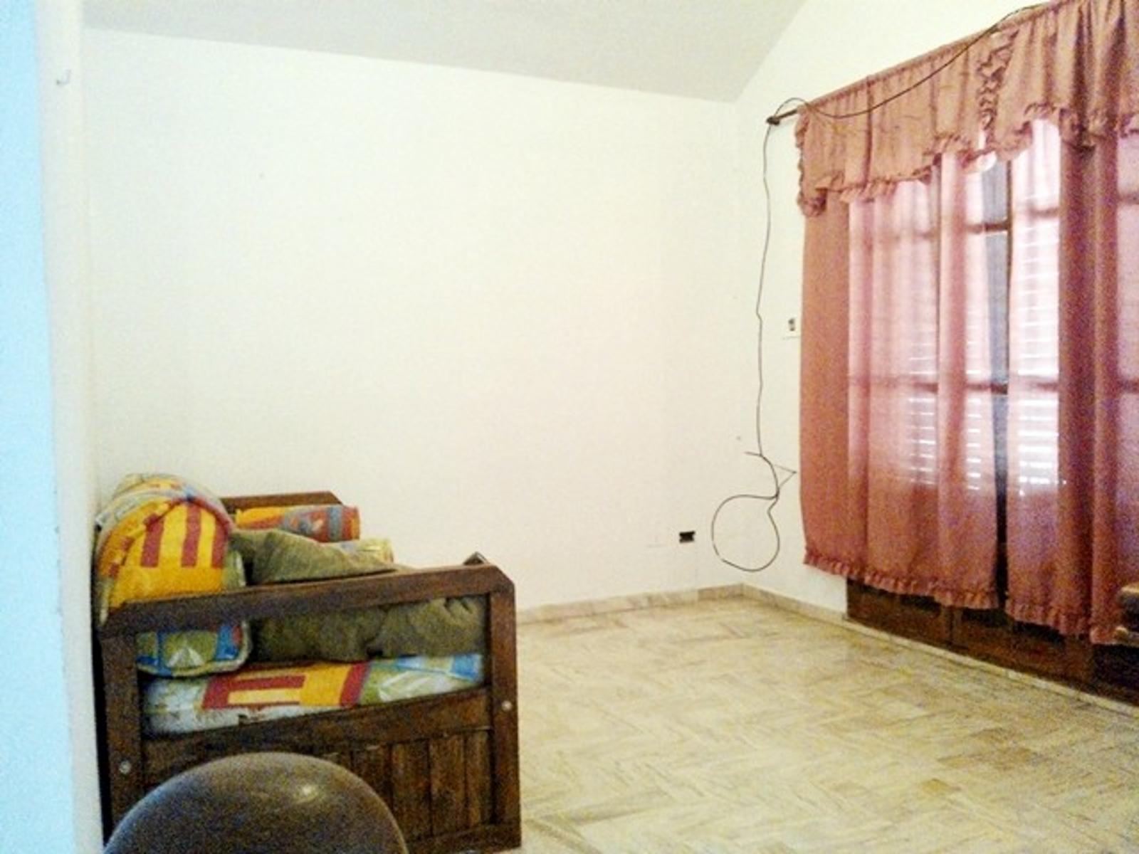 Casa en PH ubicada sobre calle Intendente García - 14