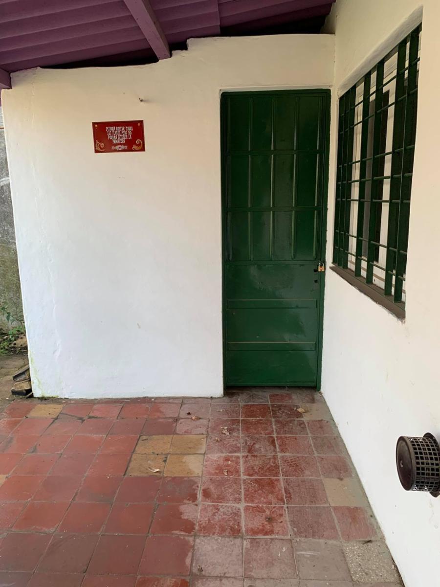 EXCELENTE PROPIEDAD EN PASO DEL REY — foto 8