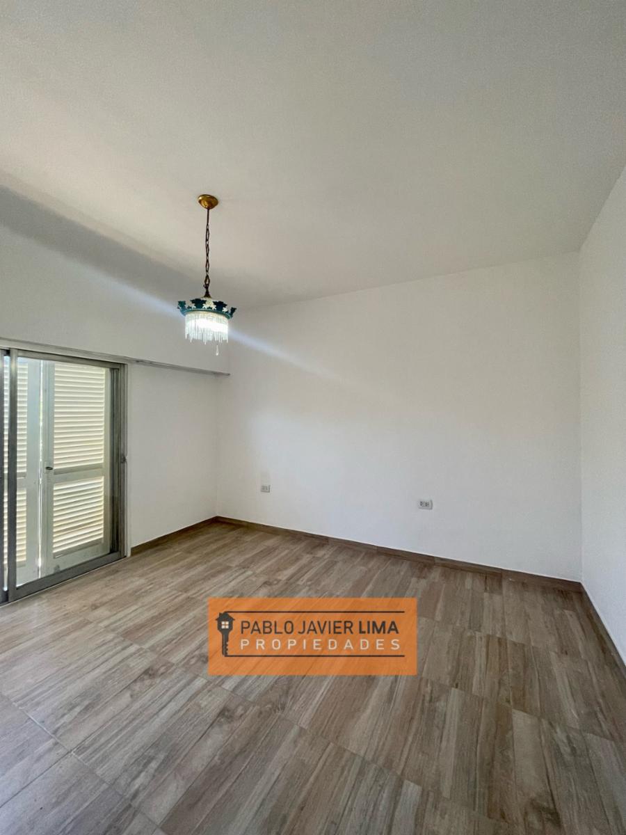 DEPTO TIPO CASA 3 AMB EN PRIMER PISO AL FRENTE EN CASEROS - TRES DE FEBRERO - 11