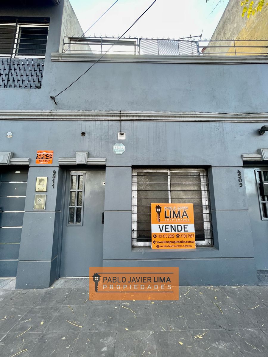 DEPARTAMENTO TIPO CASA 2 AMB AL FRENTE EN CASEROS. TRES DE FEBRERO