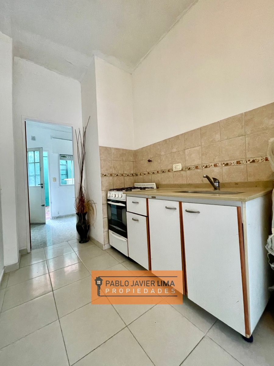DEPARTAMENTO TIPO CASA 2 AMB AL FRENTE EN CASEROS. TRES DE FEBRERO — foto 5