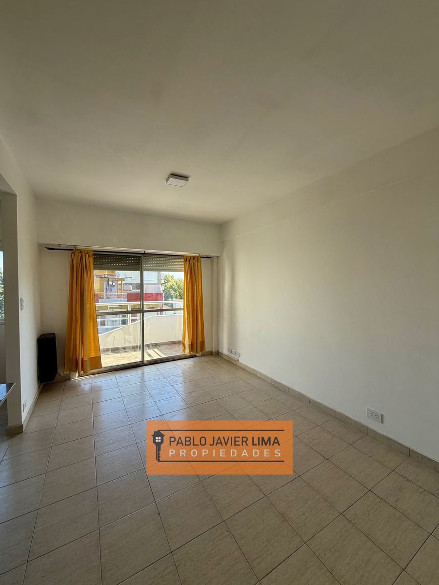 DEPARTAMENTO 2 AMB - COCHERA - CASEROS NORTE - TRES DE FEBRERO - 4