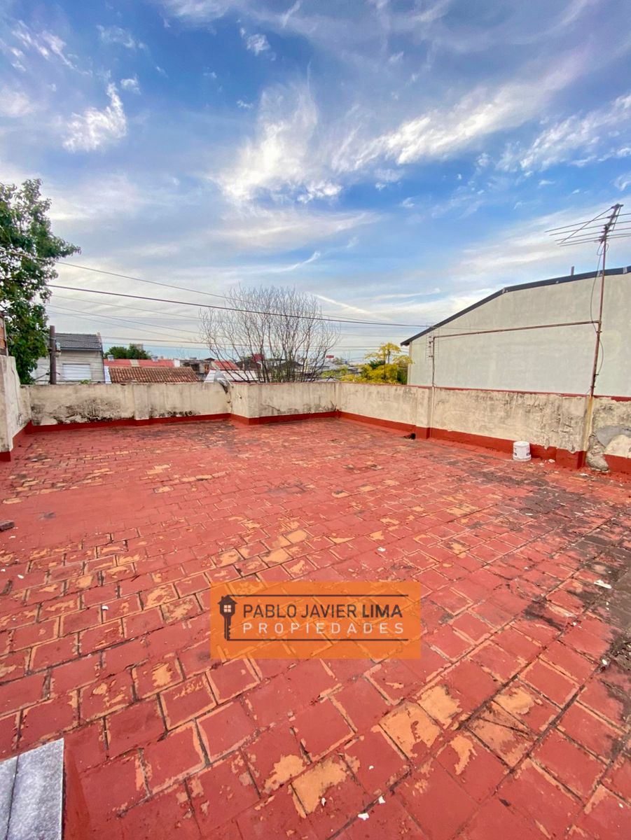 CASA 2 AMB - CASEROS - TRES DE FEBRERO - 24