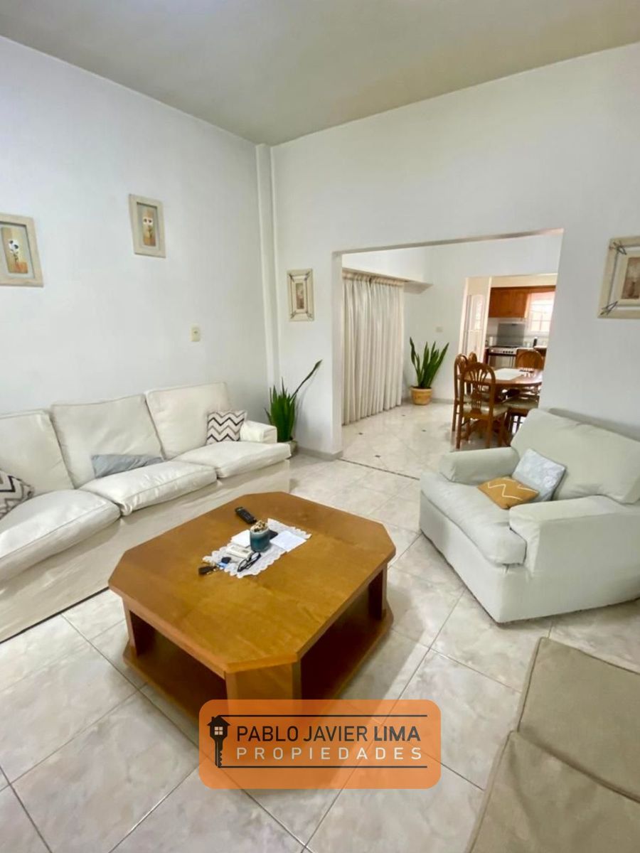 CASA 4 AMB - COCHERA - EL PALOMAR - MORON - 11