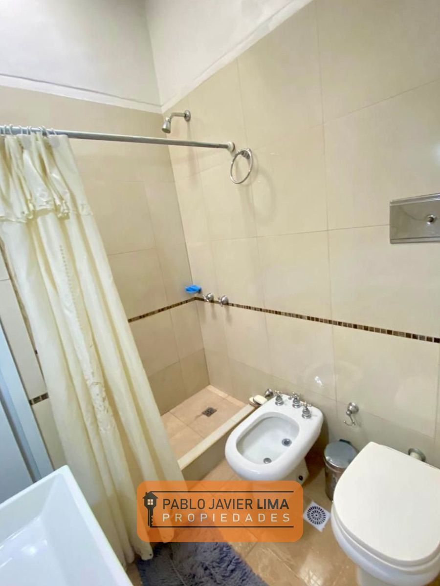 CASA 4 AMB - COCHERA - EL PALOMAR - MORON - 20