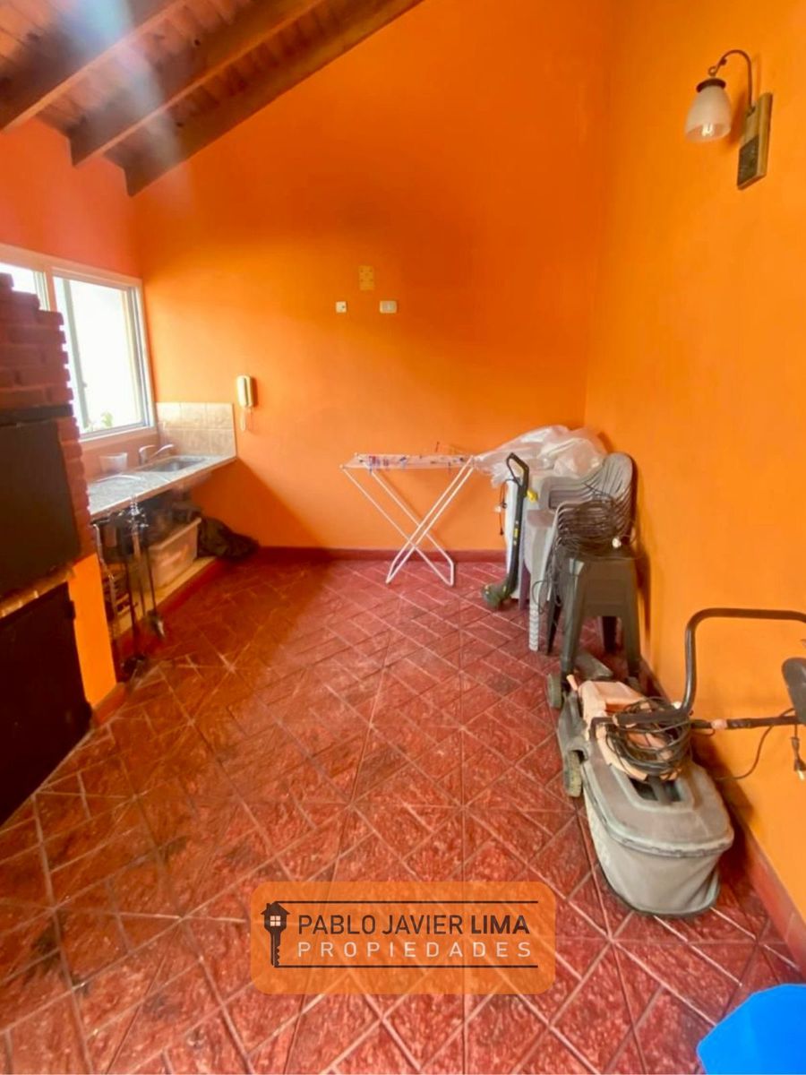 CASA 4 AMB - COCHERA - EL PALOMAR - MORON - 27