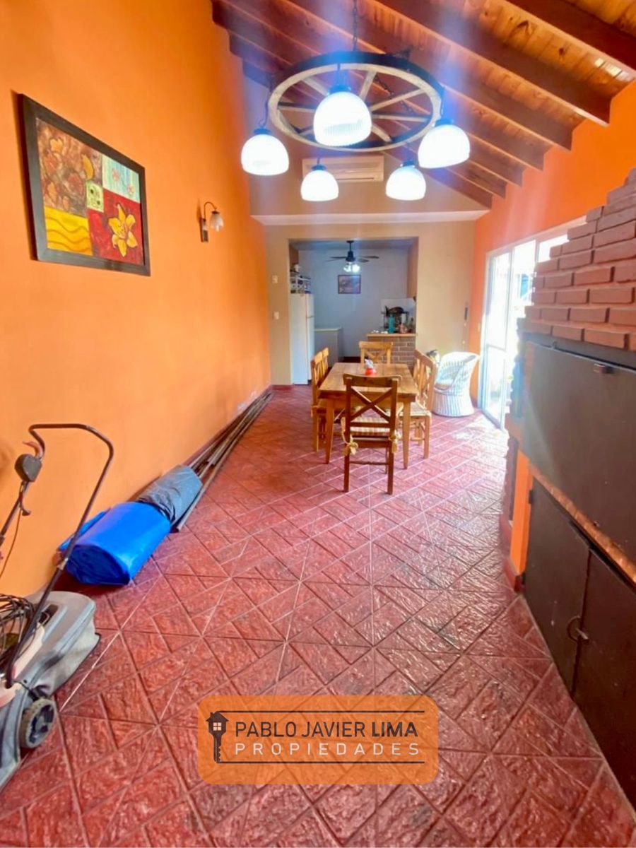 CASA 4 AMB - COCHERA - EL PALOMAR - MORON - 32