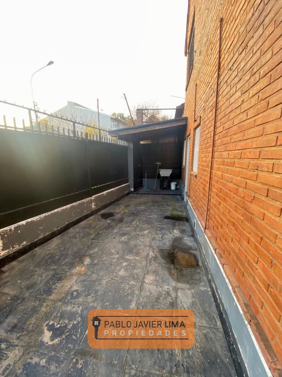 DUPLEX - CASEROS CENTRO - TRES DE FEBRERO - 3