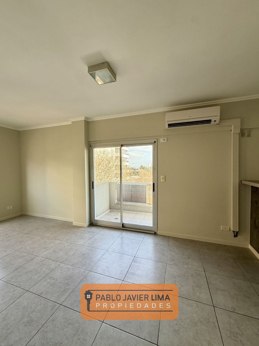 DEPARTAMENTO 2 AMB - COCHERA CUBIERTA - CASEROS - TRES DE FEBRERO - 4