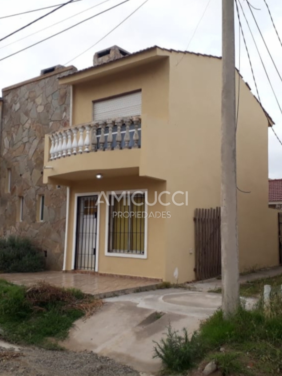 Excelente Duplex En 2 Plantas. Mar Del Tuyu. 3 AMBIENTES — foto 2