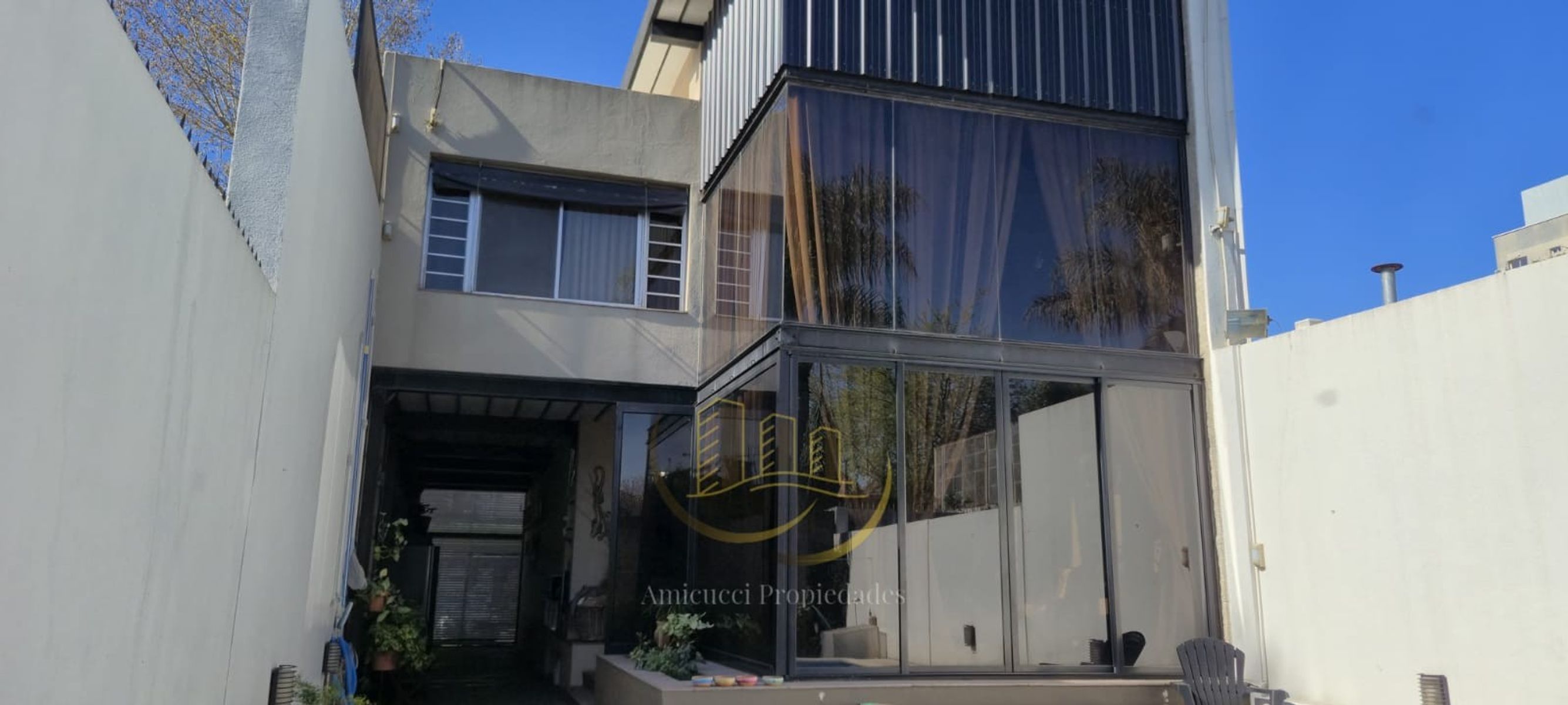 Casa En Venta En Villa Ballester Con Pileta Y Jardín — foto 7