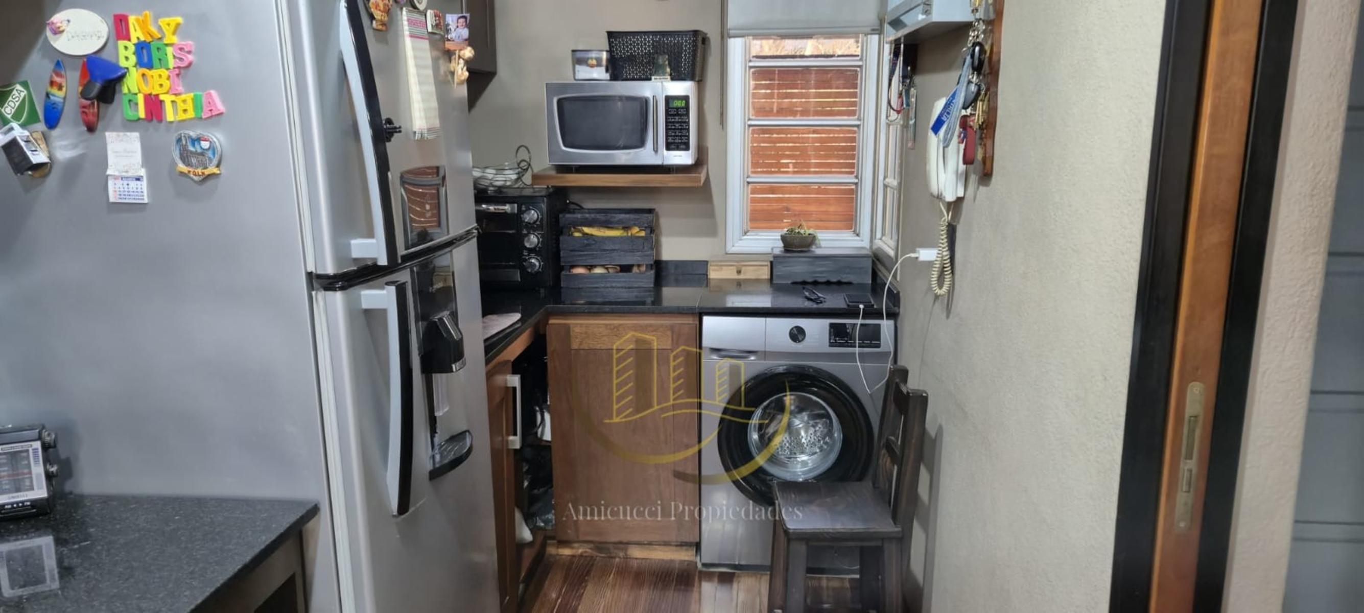 Casa En Venta En Villa Ballester Con Pileta Y Jardín — foto 9
