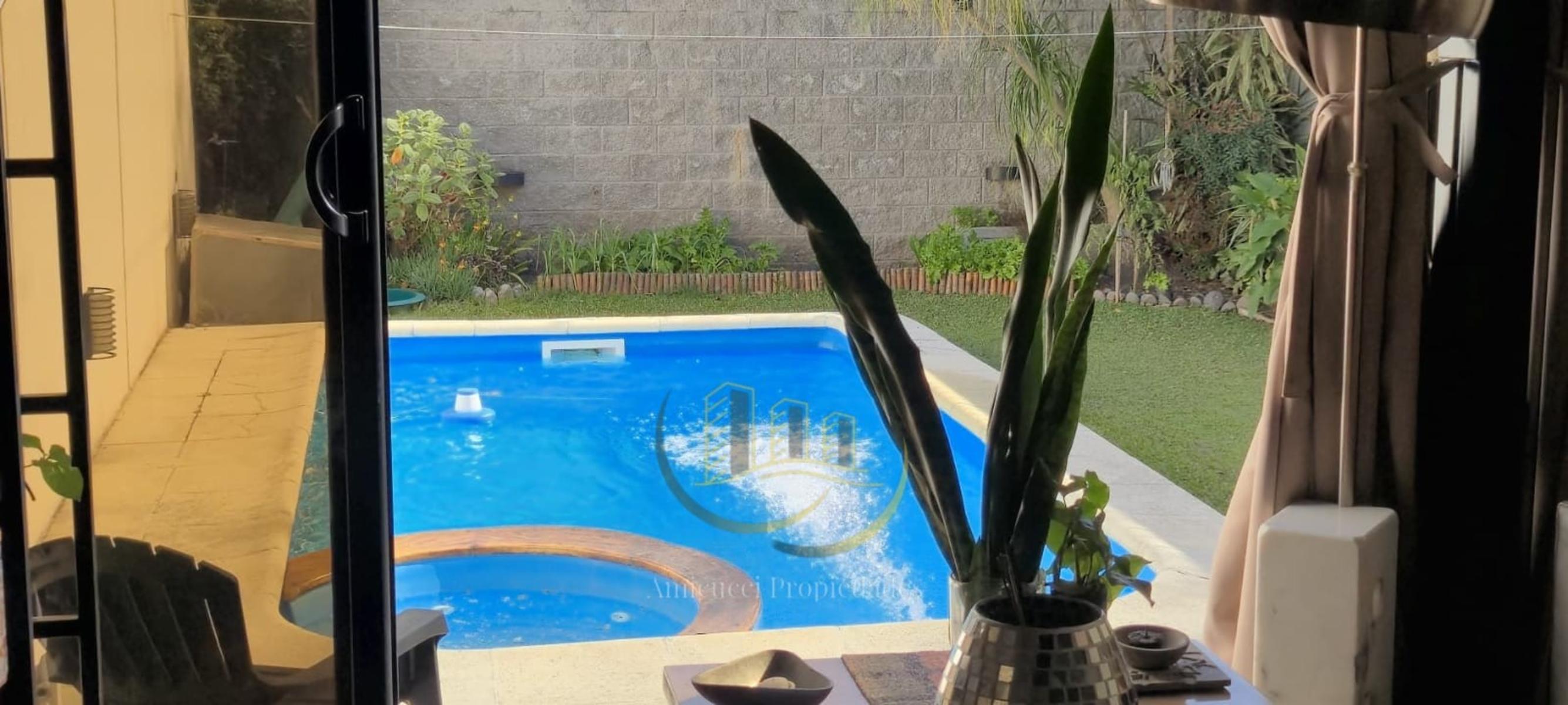 Casa En Venta En Villa Ballester Con Pileta Y Jardín — foto 15