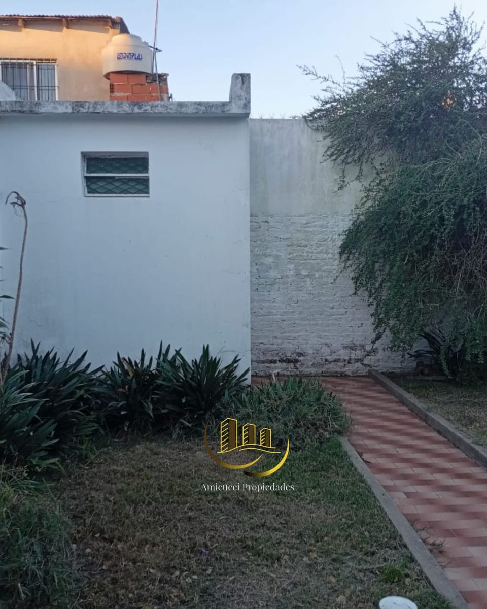 Venta Casa 3 Ambientes. Zona Loma Hermosa. - 22