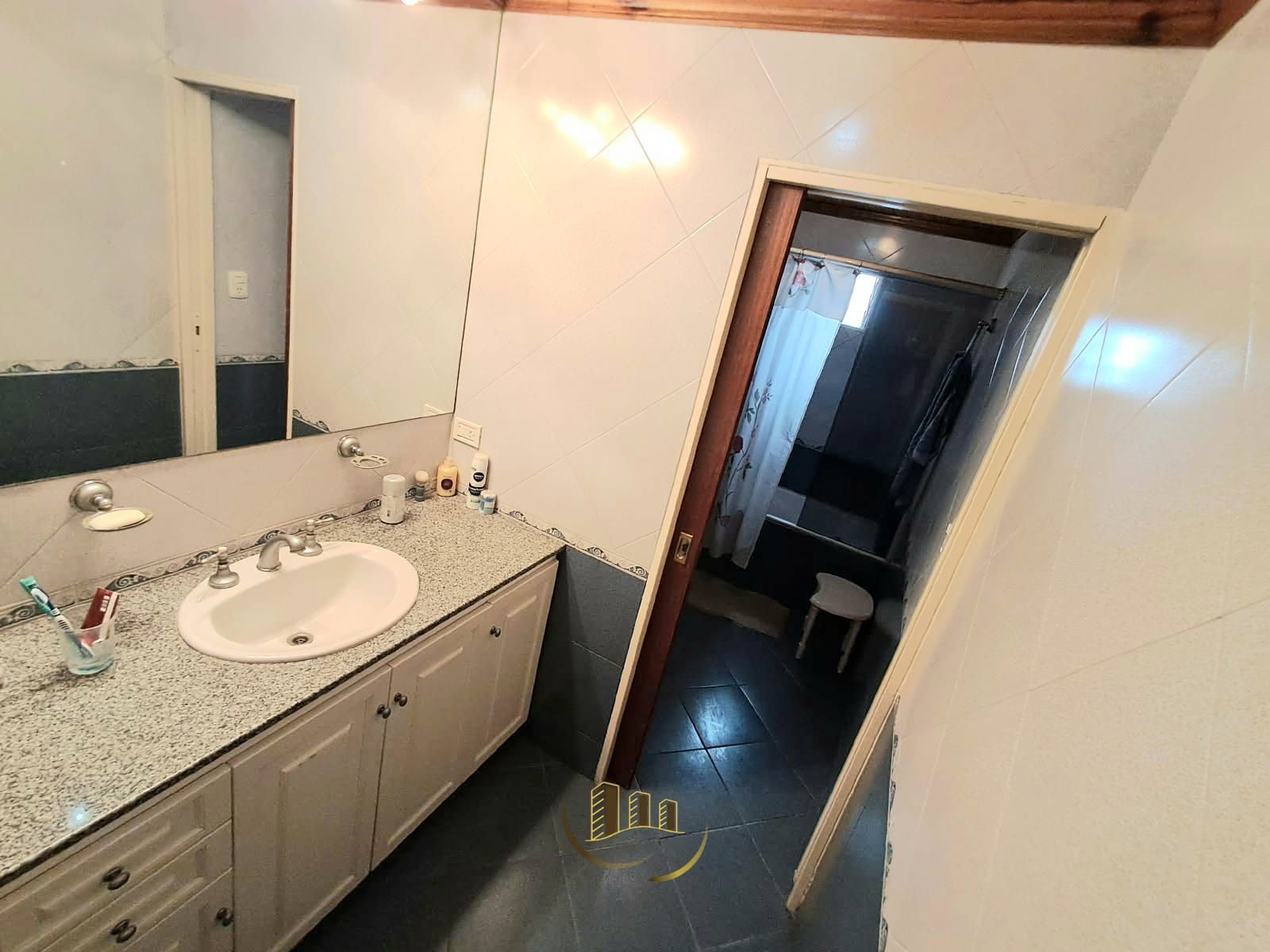 Venta Casa 5 Ambientes. Zona Pablo Podesta. - 23