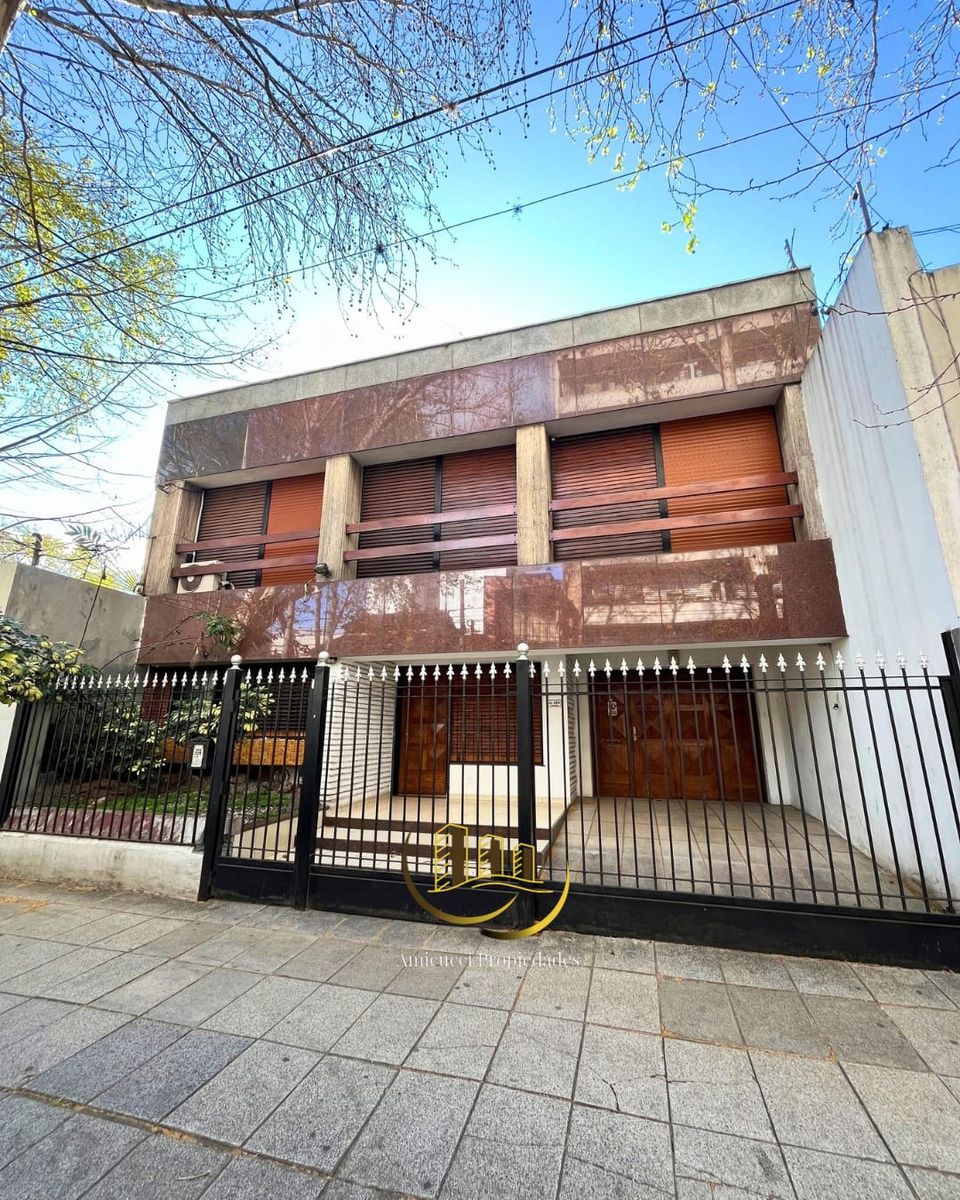 Venta Casa 7 Ambientes. Zona San Martin - 32