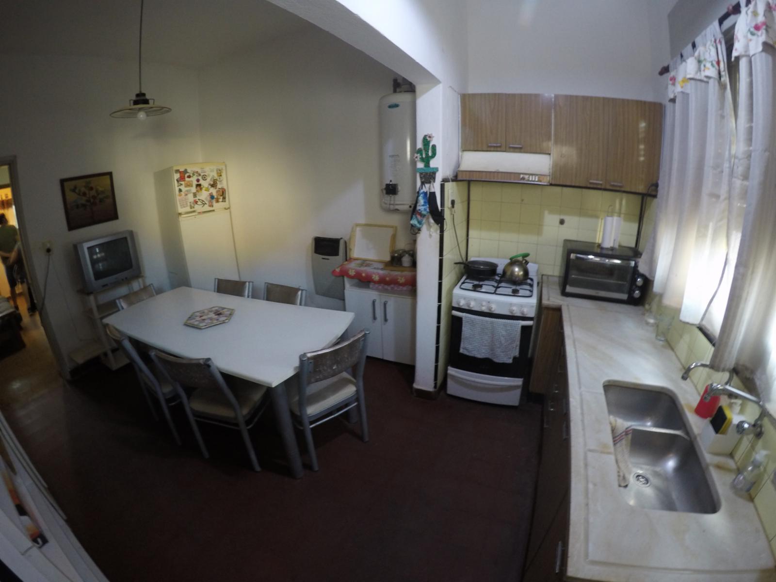 VENDO CASA PRESIDENTE PERON OESTE — foto 2