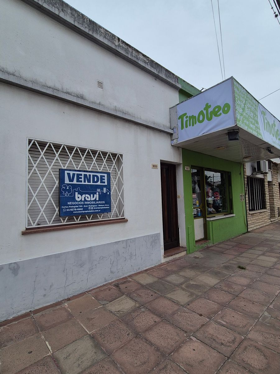 Vivienda con local en el centro de Gral. Rodriguez