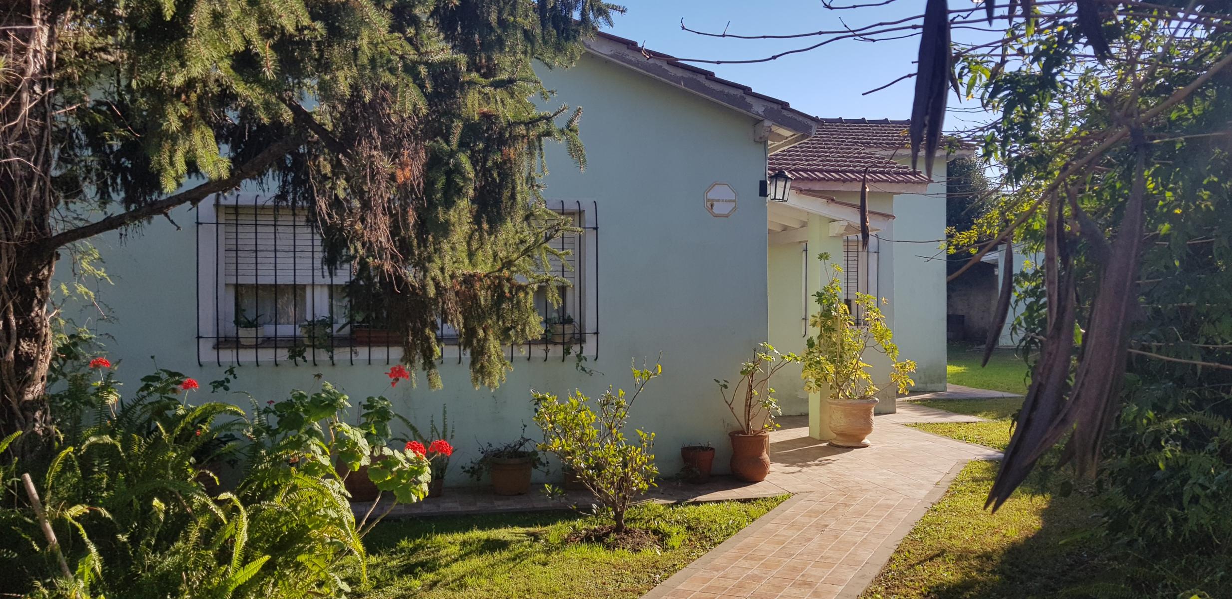 Casa en calle Carlos Pellegrini a metros de Carrefour — foto 2
