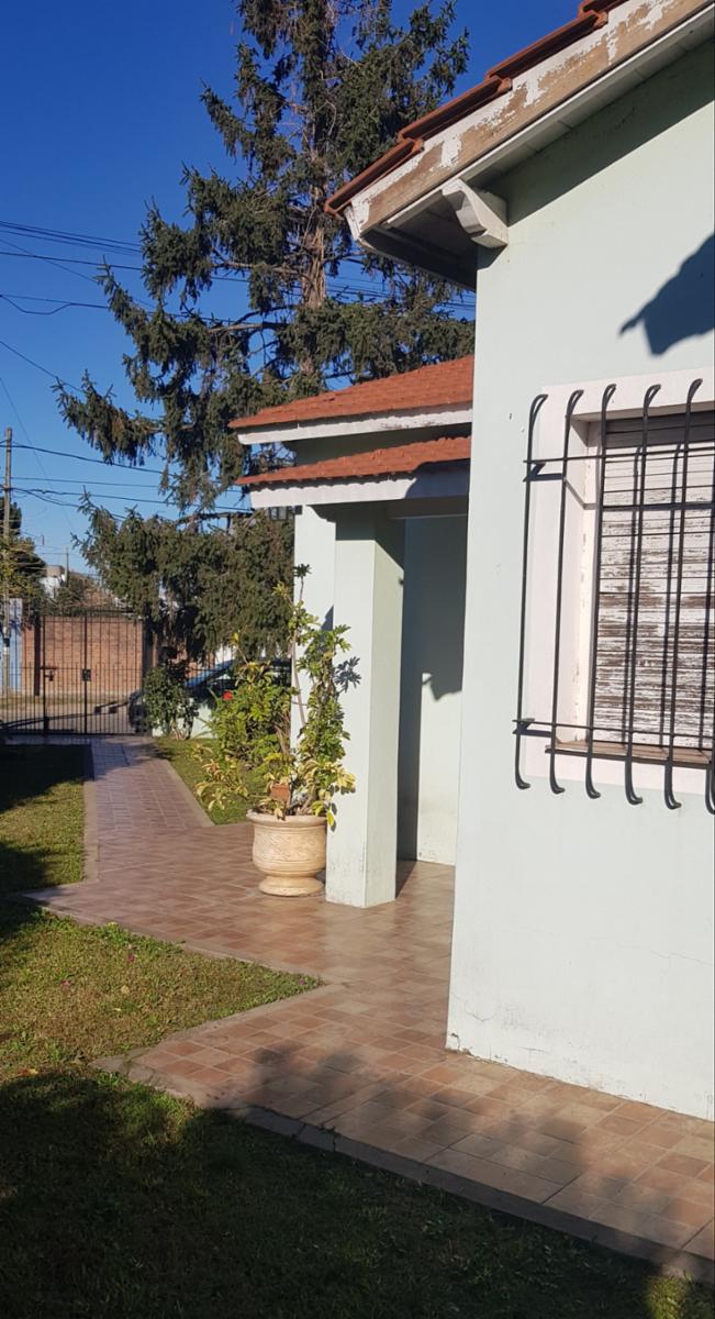 Casa en calle Carlos Pellegrini a metros de Carrefour — foto 9
