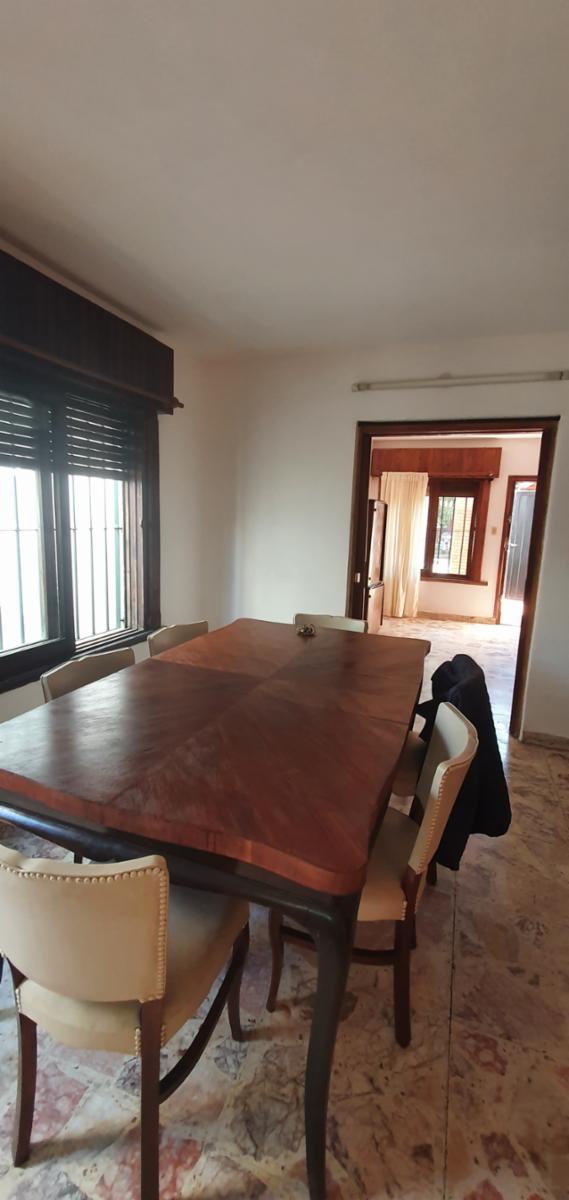 CASA CON TRES DORMITORIOS Y LOCAL EN CALLE SOLANET GRAL RODRIGUEZ — foto 5