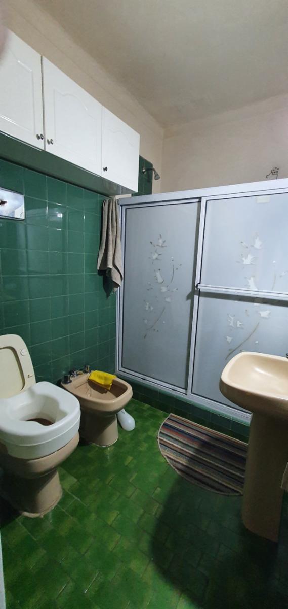 Excelente Casa en Av. Eva Peron