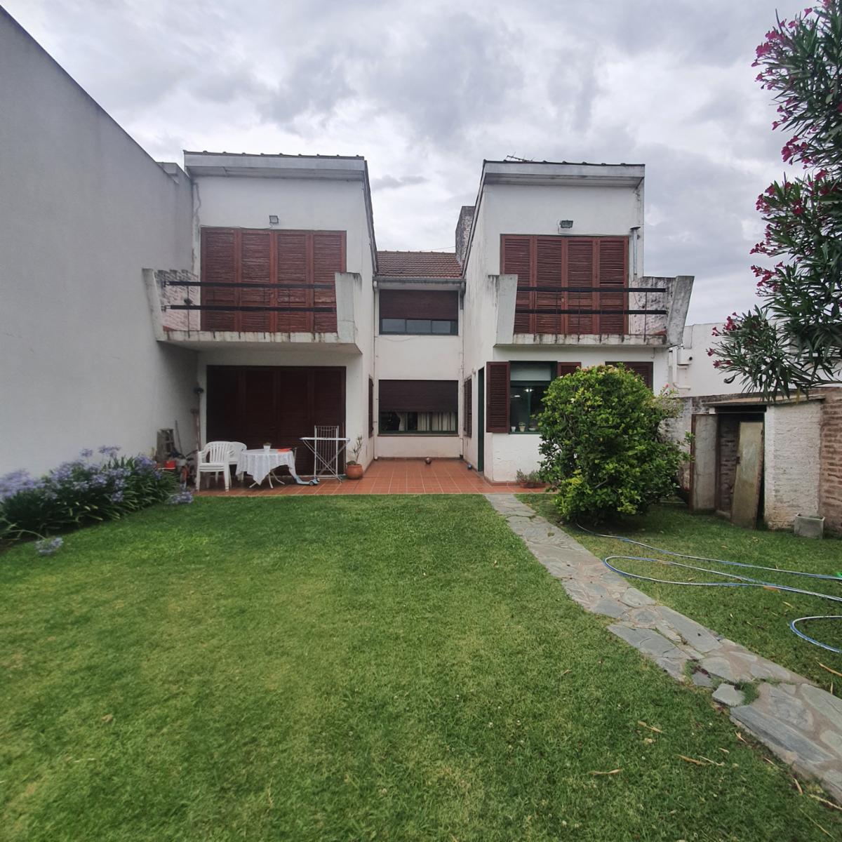 Chalet en importante Avenida Zona Residencial de Gral Rodriguez AV EVA PERON 464 — foto 2