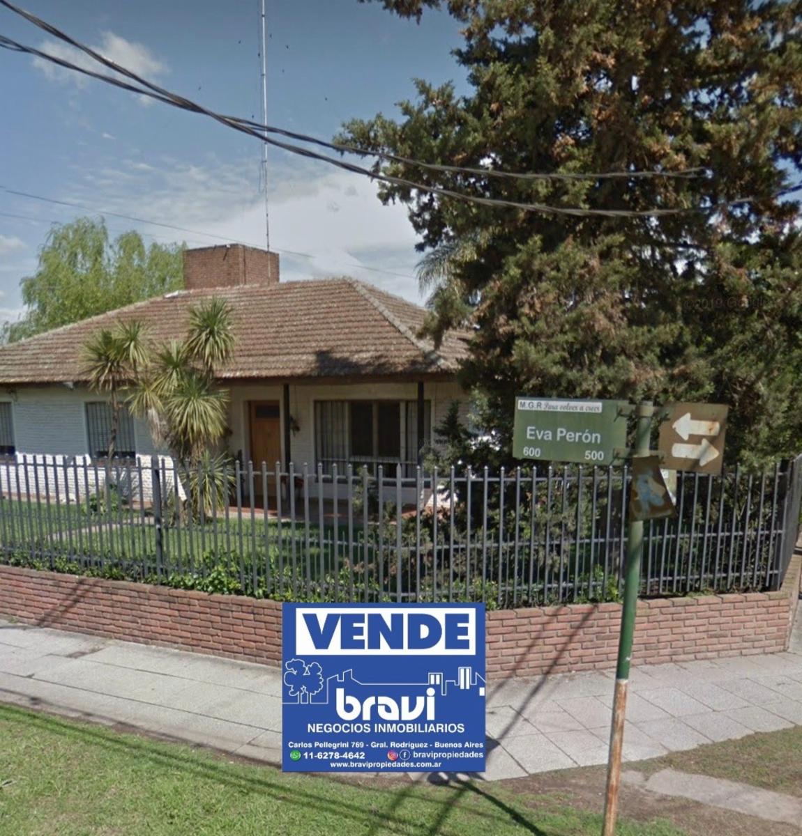 Excelente esquina en Gral Rodriguez Importante Chalet con pileta y Parrilla sobre 870 m2 de terreno. — foto 6